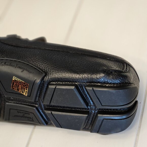 Ferragamo Black Leather Driver with Gancini Ornament Size 10 EE (10.5 to 11US) - Picture 12 of 16